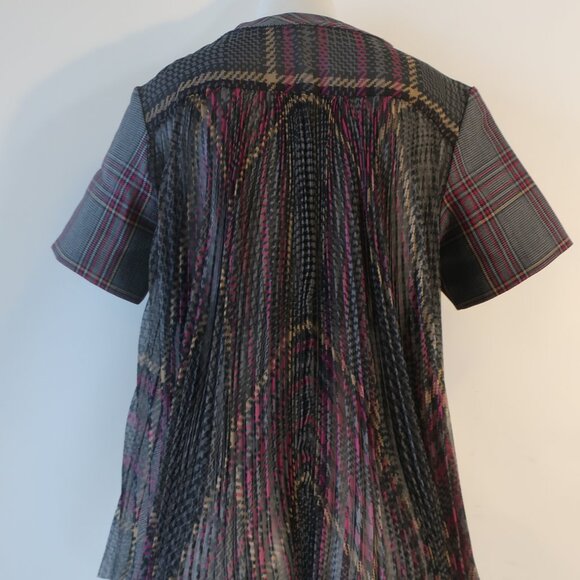 Women Sacai Black Gray Burgundy Plaid Short Sleeve Pleated Top Blouse M - Picture 9 of 14